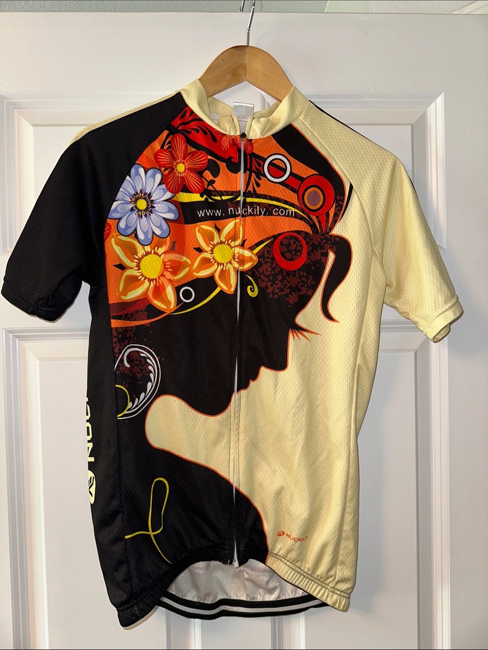Nuckily Women's Floral Cycling Jersey - Black & Cream